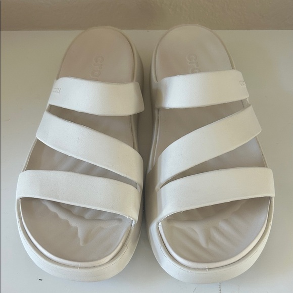 Women’s Off White Strappy Croc Slide Sandals - Picture 7 of 10
